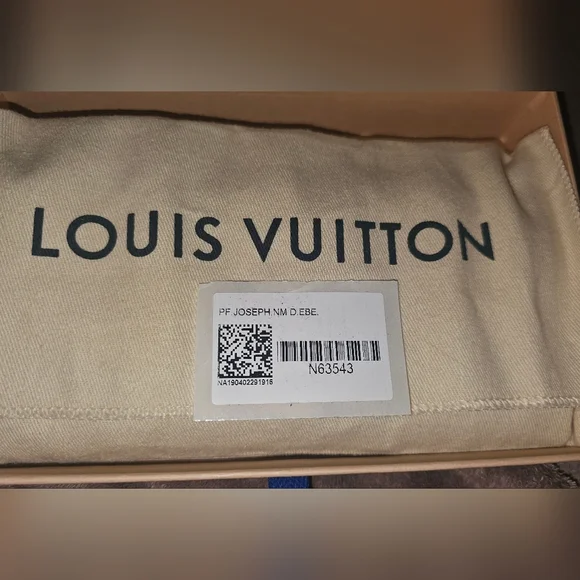 Louis Vuitton Damier Ebene Wallet with Red Accent - Picture 11 of 12